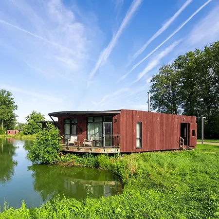 Near Tournai In Award-winning Park Feriehus Antoing
