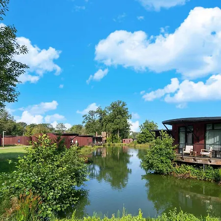 Holiday home Near Tournai In Award-winning Park *