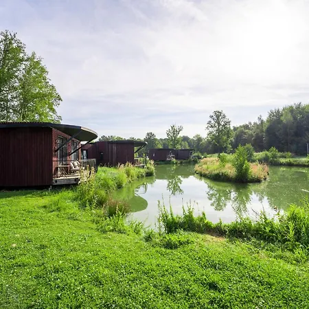 Holiday home Near Tournai In Award-winning Park *