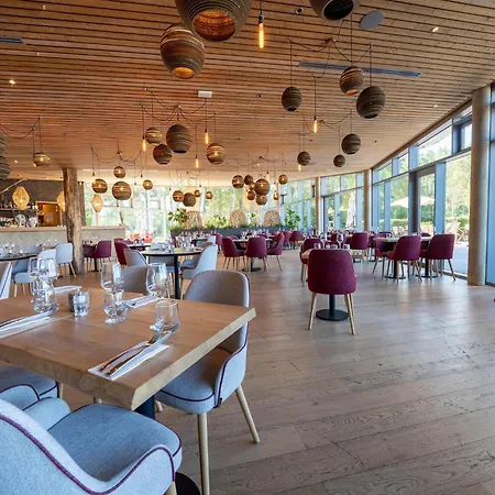 Near Tournai In Award-winning Park Feriehus *