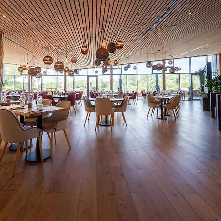 Holiday home Near Tournai In Award-winning Park Antoing
