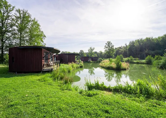 Ferienhaus Near Tournai In Award-winning Park *