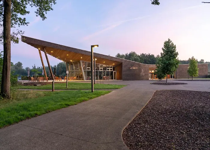 Ferienhaus Near Tournai In Award-winning Park *